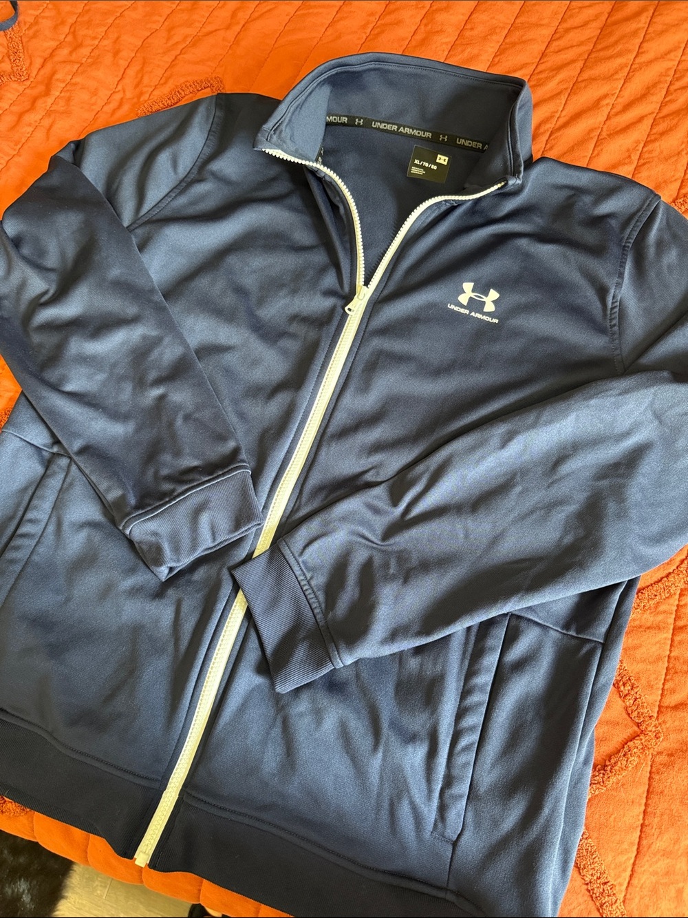 Men’s Under Armour lightweight jacket